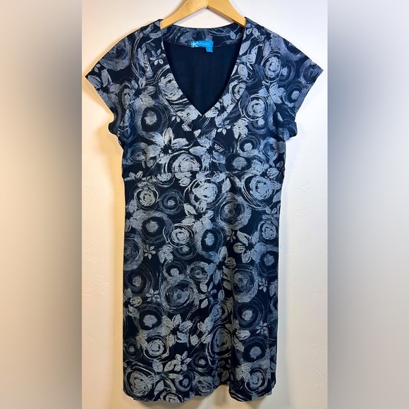 Fresh Produce Floral Short Sleeve V Neck Swing Dress Size Medium Cotton - Picture 1 of 6